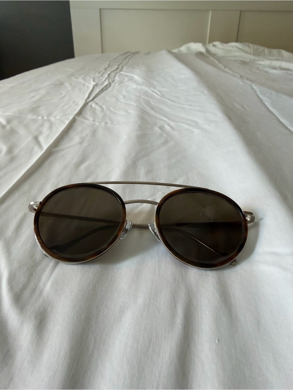 Classic Round Women's Sunglasses - Brown Lenses